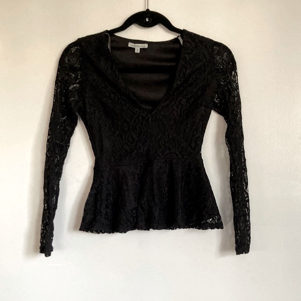 💕CHARLOTTE RUSSE TOP💕 - Picture 2 of 8